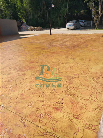 七彩澳游世界生态文化旅游区压花地坪项目
