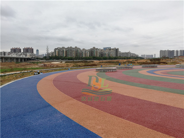 惠州新开河公园透水混凝土地坪项目