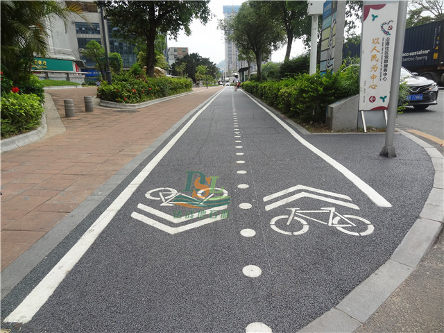 深圳盐田7标协和路新型透水沥青项目